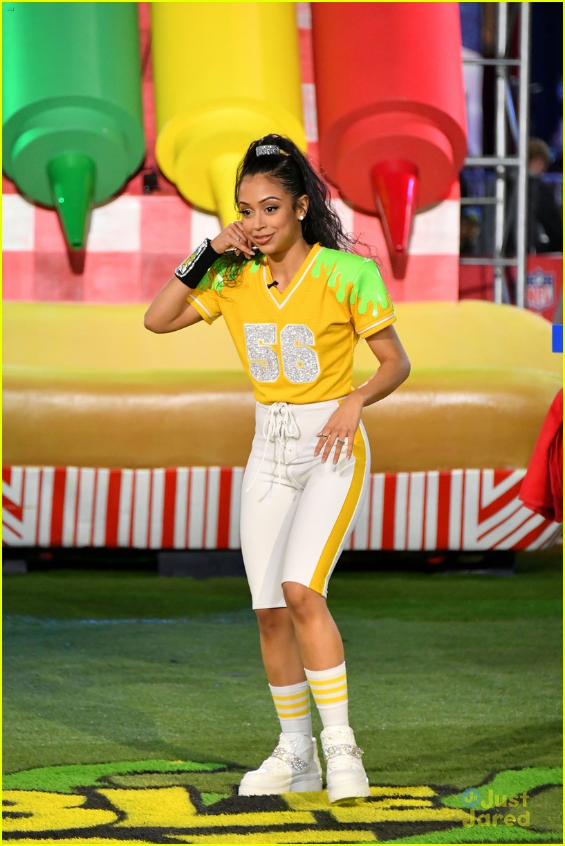 Liza Koshy Shoots Special Super Bowl Episode Of Double Dare Photo 1213077 Photo Gallery 