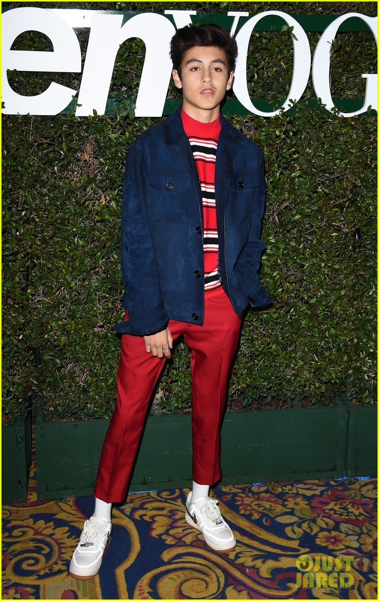 Isabel May & Emery Kelly Join More Netflix Stars at Teen Vogue's Young