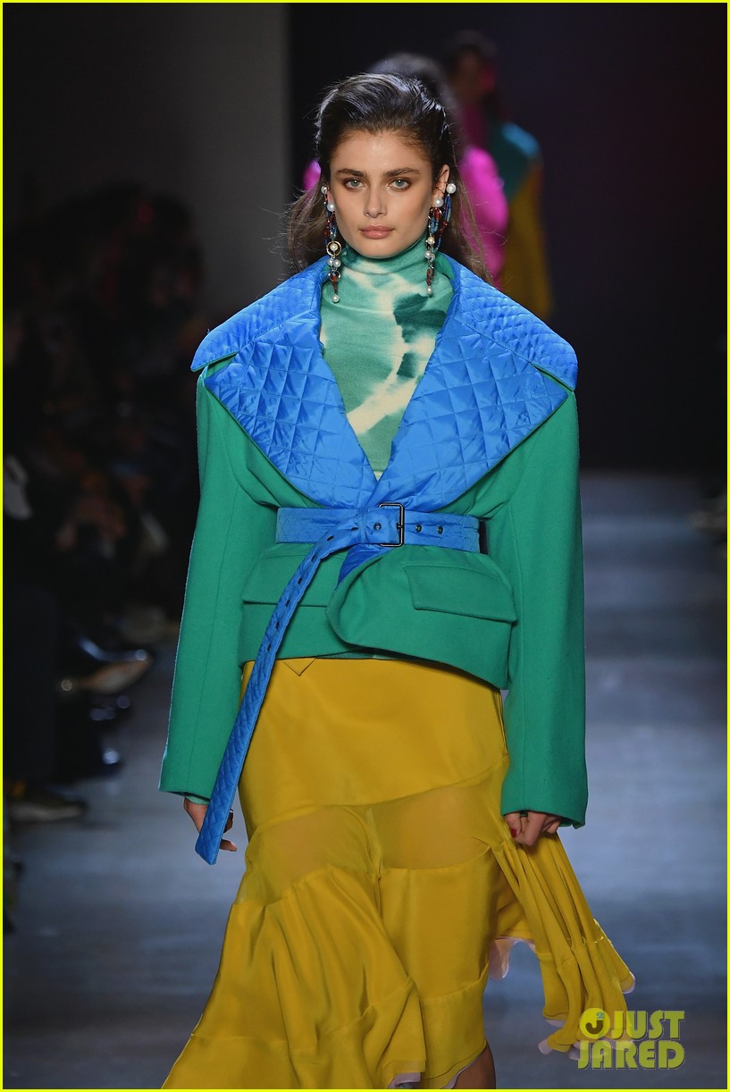 Bella Thorne & Lana Condor Sit Front Row at Prabal Gurung's NYFW Show