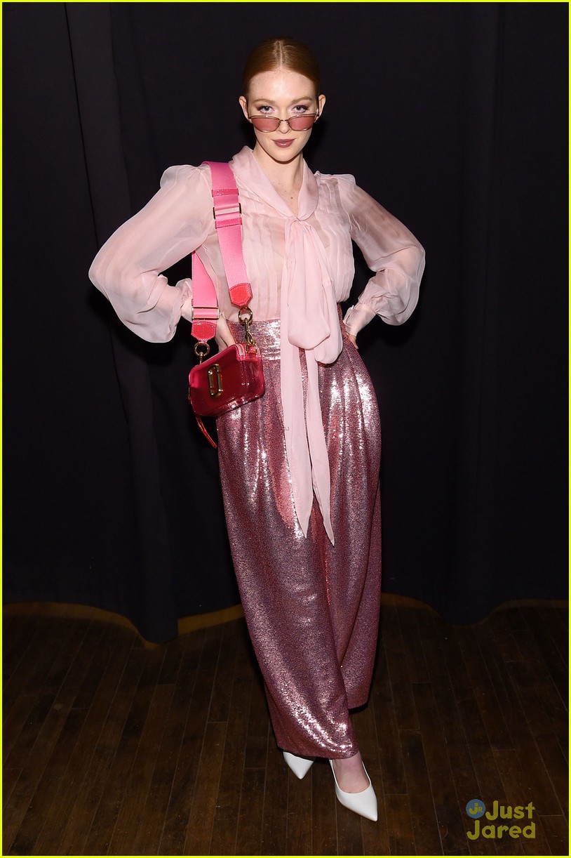 Shailene Woodley Channels The 1970s at Marc Jacobs' NYFW Show | Photo