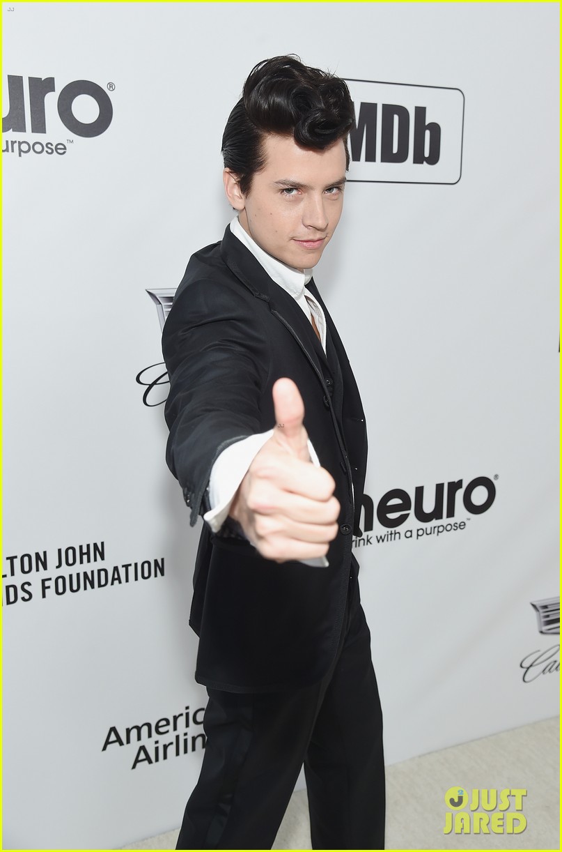 cole sprouse dylan sprouse vanity fair oscar party 11