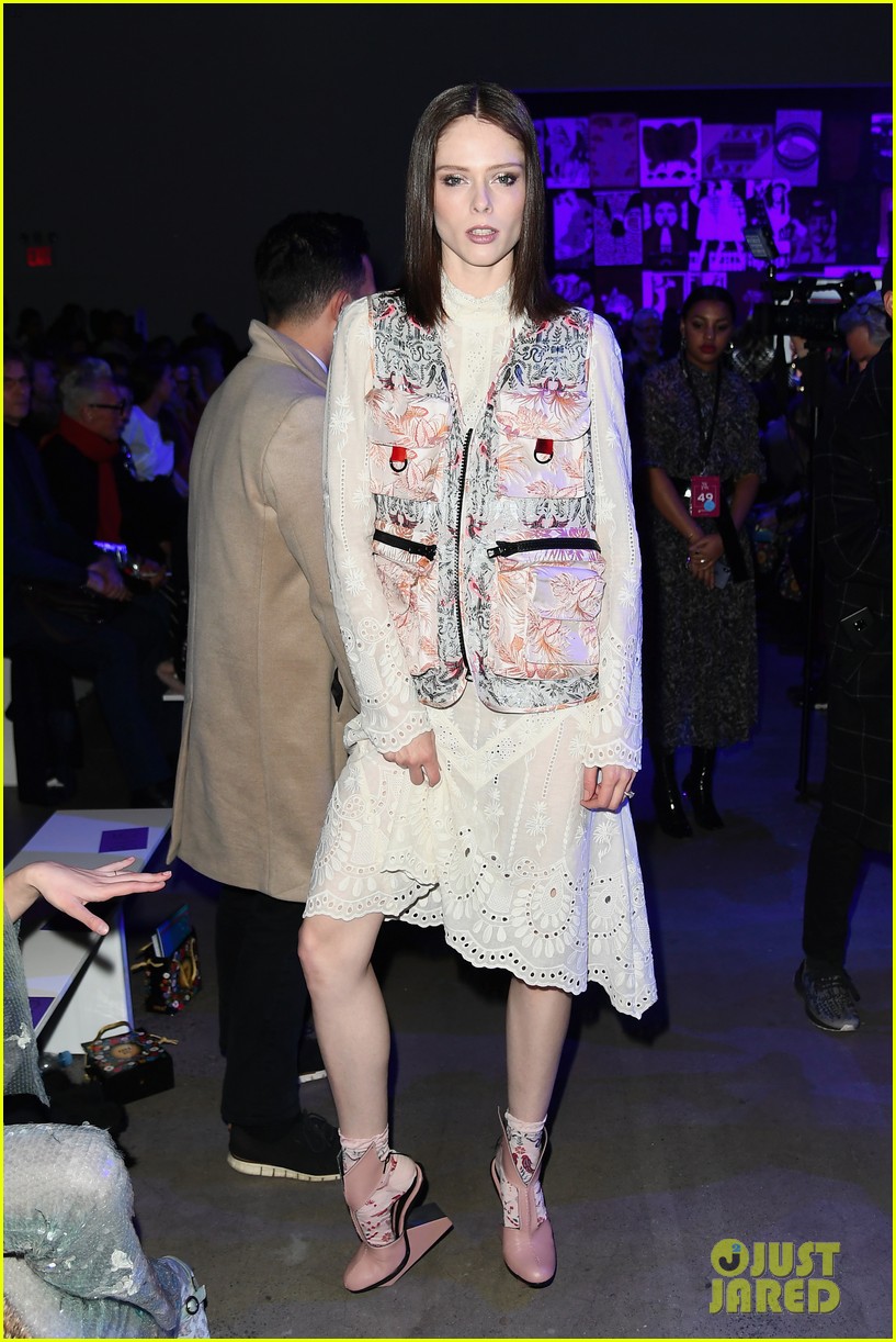 Full Sized Photo of anna sui nyfw 2019 24 | Grace VanderWaal Attends