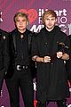 5sos wins best pop duo group at iheartradio music awards 03