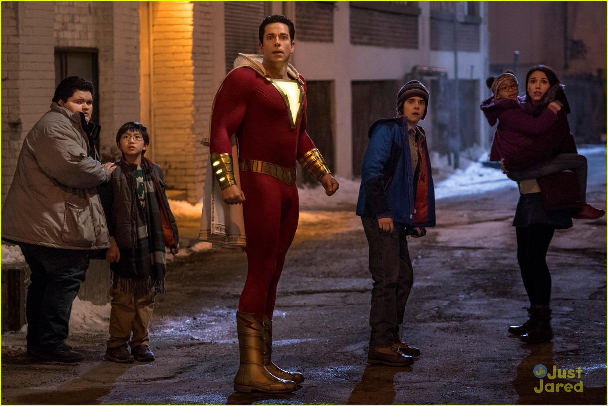 Asher Angel Talks Playing Smart And Savvy Billy Batson In Shazam Photo 1224375 Photo