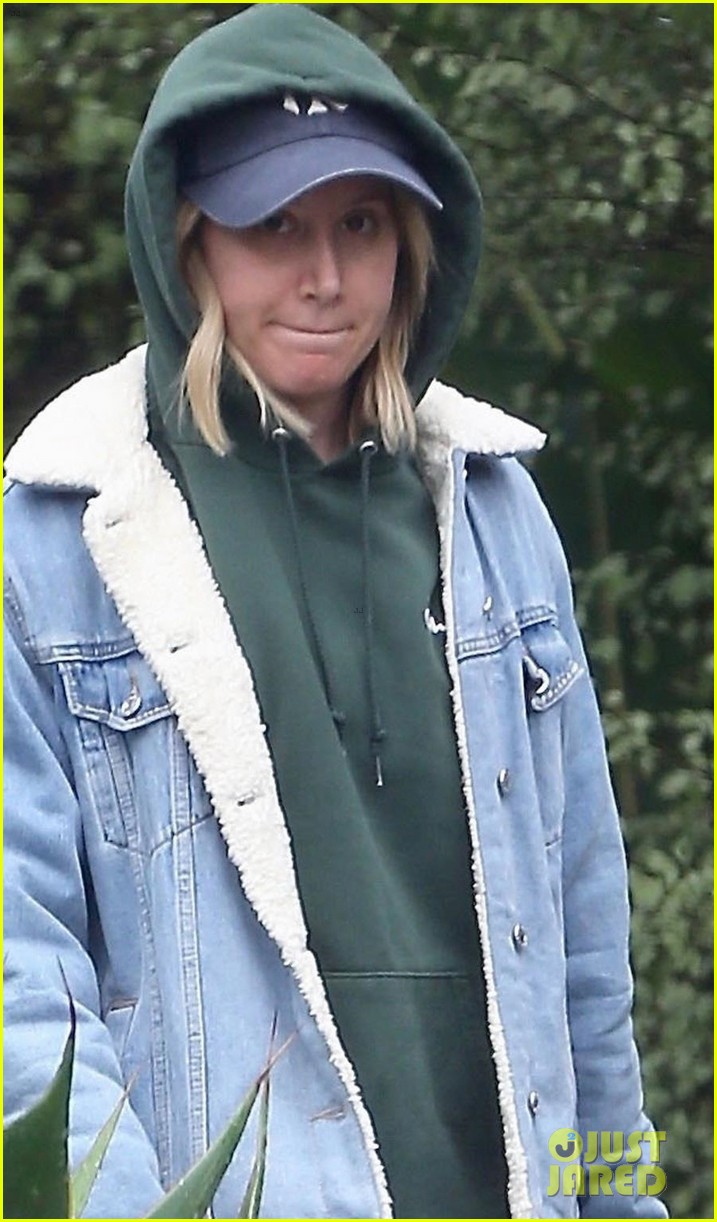 ashley tisdale la march 2019 03