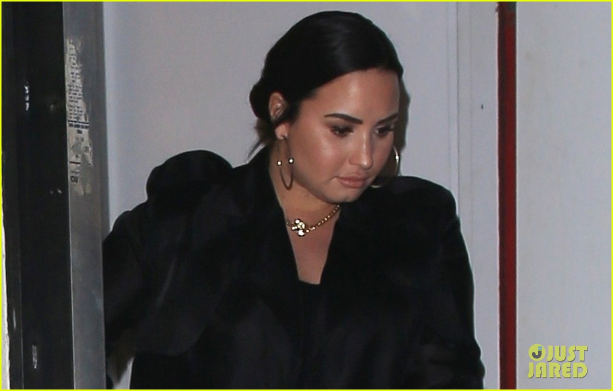demi lovato late night dinner craigs 02