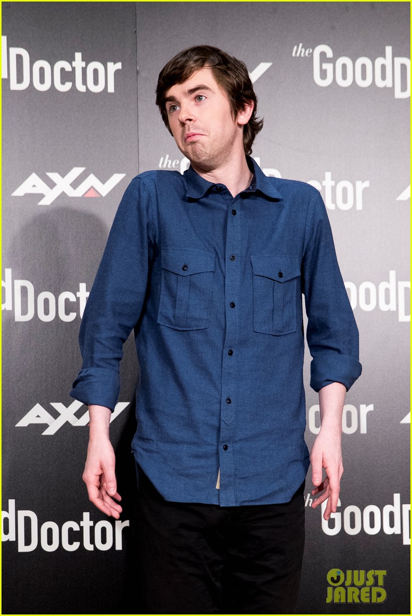 freddie highmore madrid march 2019 05