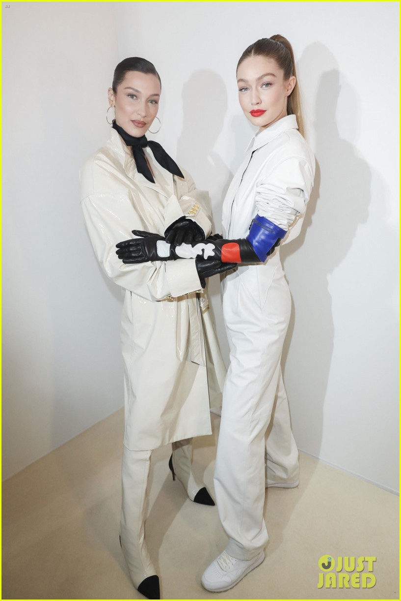 Bella Hadid dự show Louis Vuitton 2020 với gu thời trang đậm chất 2000