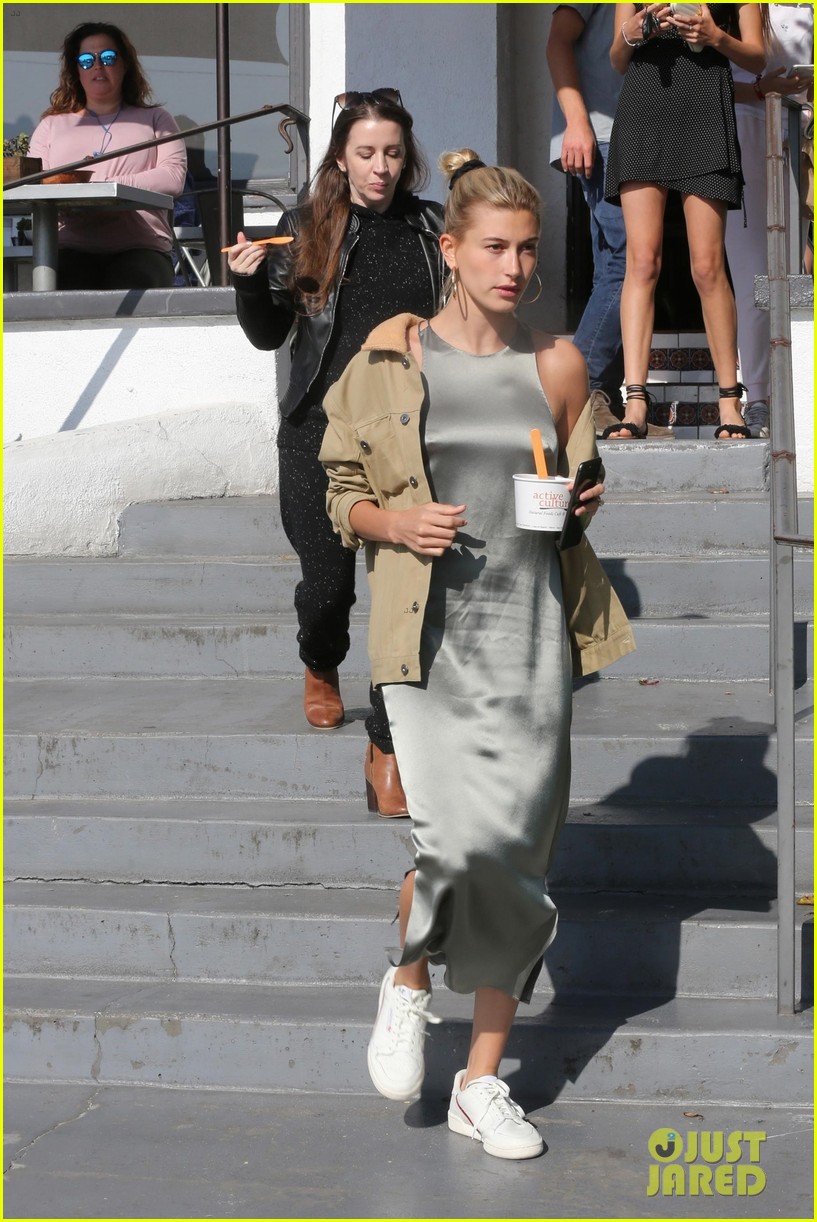 Hailey Bieber Spends the Day with Husband Justin's Mom! | Photo 1224263