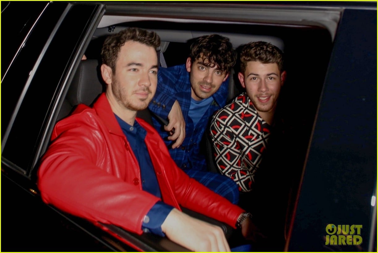 Jonas Brothers Keep It Stylish for Dinner With Sophie Turner | Photo