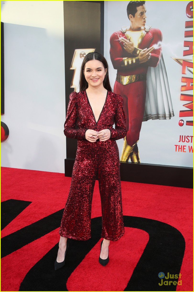 Full Sized Photo of peyton elizabeth lee landry bender riele downs