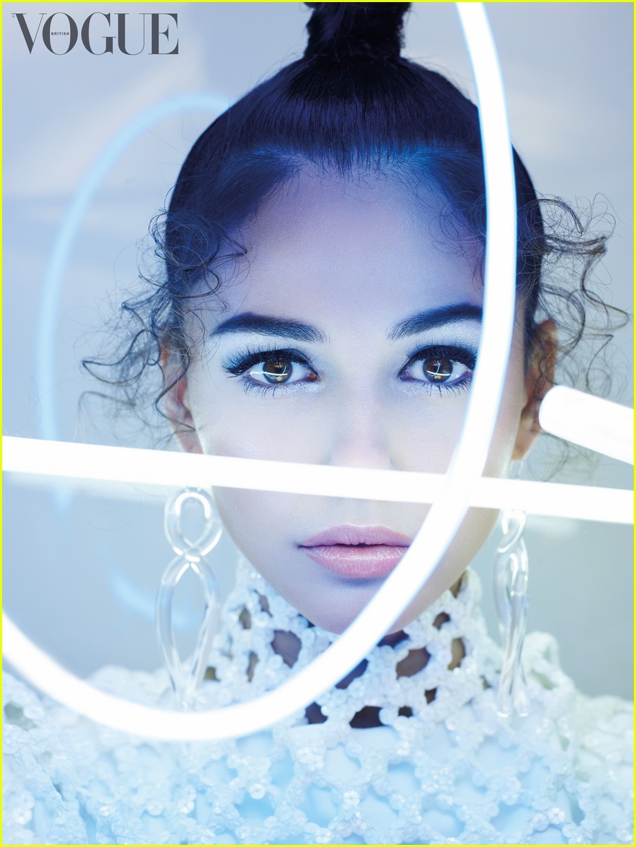 naomi scott vogue uk 03
