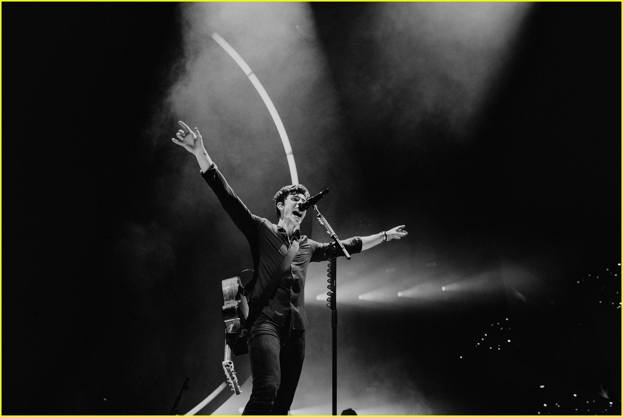 Here's Shawn Mendes' Set List for 2019 Tour! Photo 1221472 Photo
