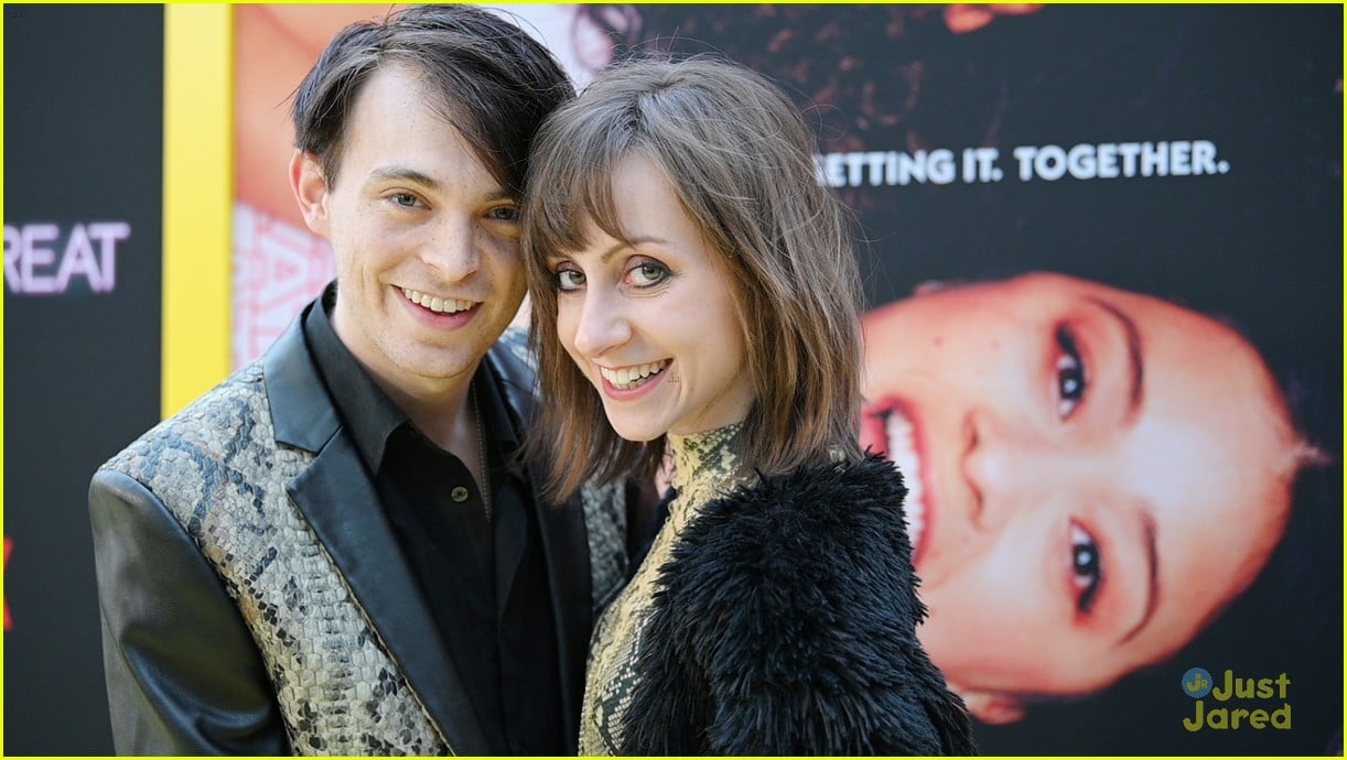 allisyn arm dylan snyder matching someone great premiere 02