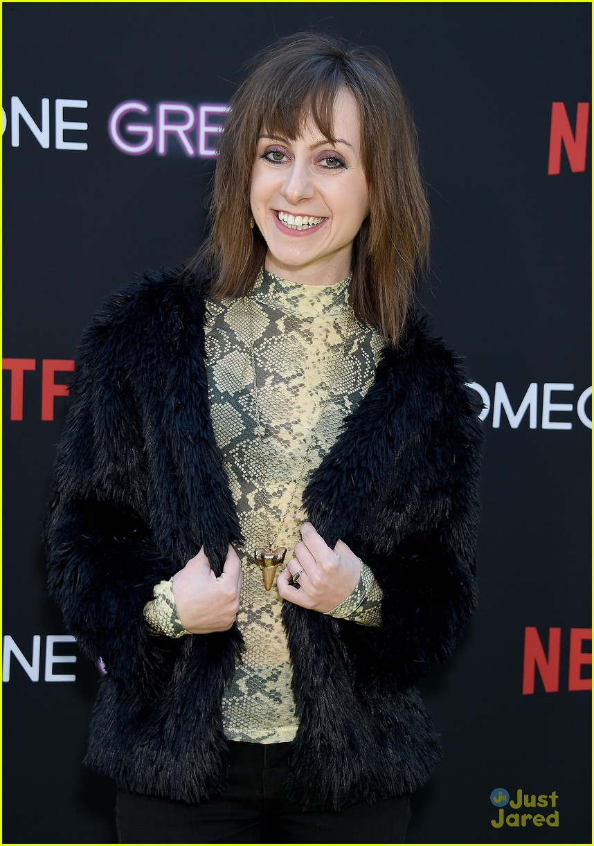 allisyn arm dylan snyder matching someone great premiere 06