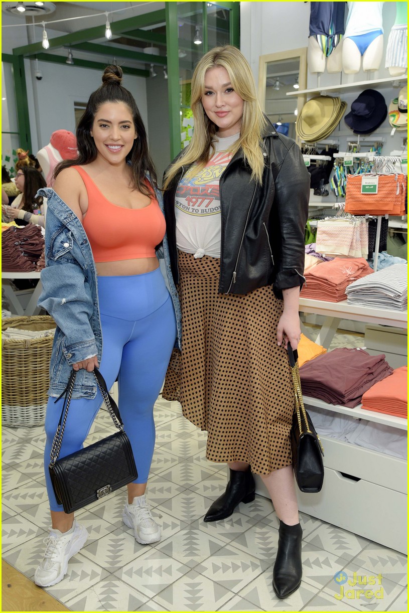 Yara Shahidi Supports Aly Raisman At Aerie Collection Launch Event Photo 1227438 Photo 2208