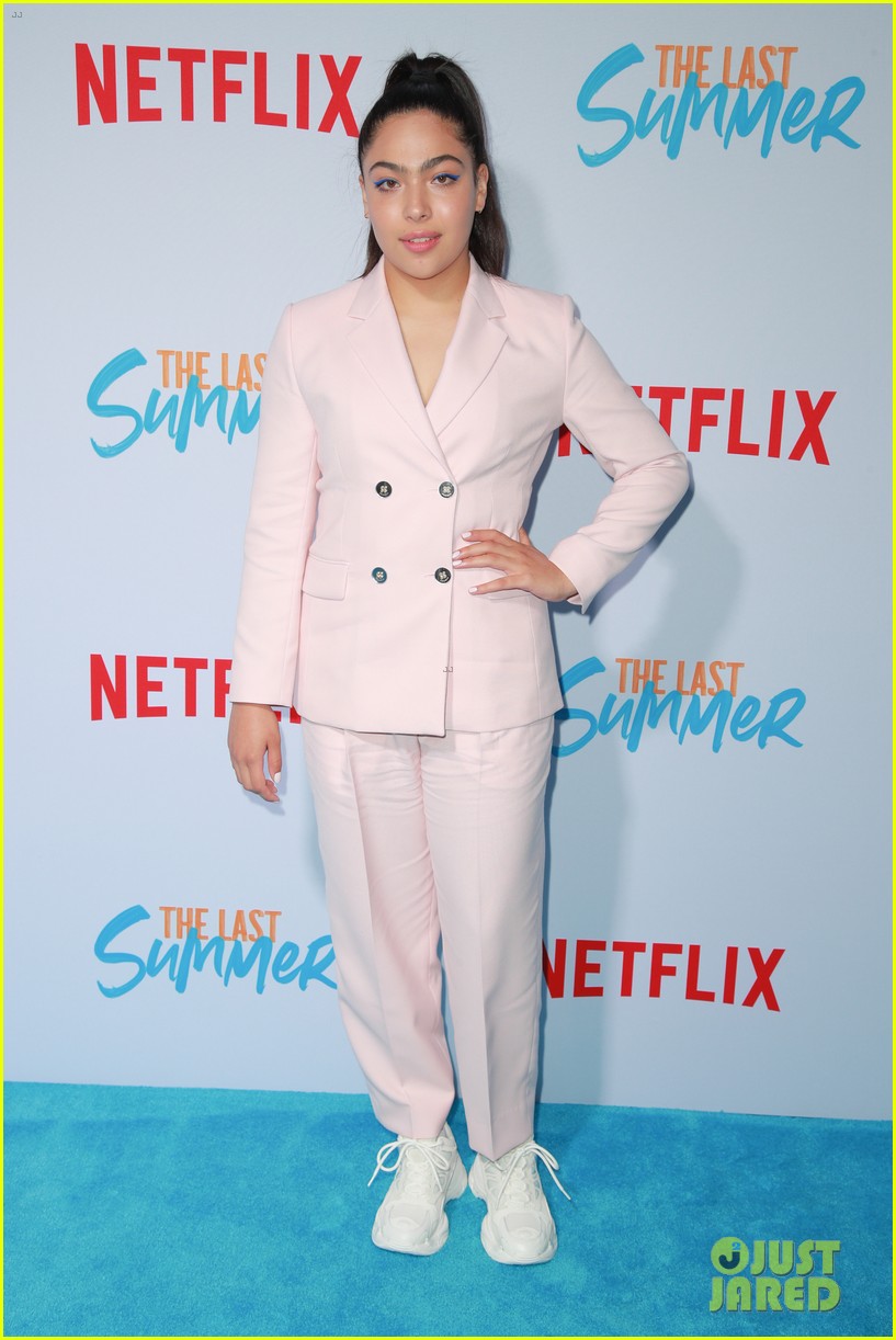 kj apa maia mitchell tyler posey the last summer premiere 33