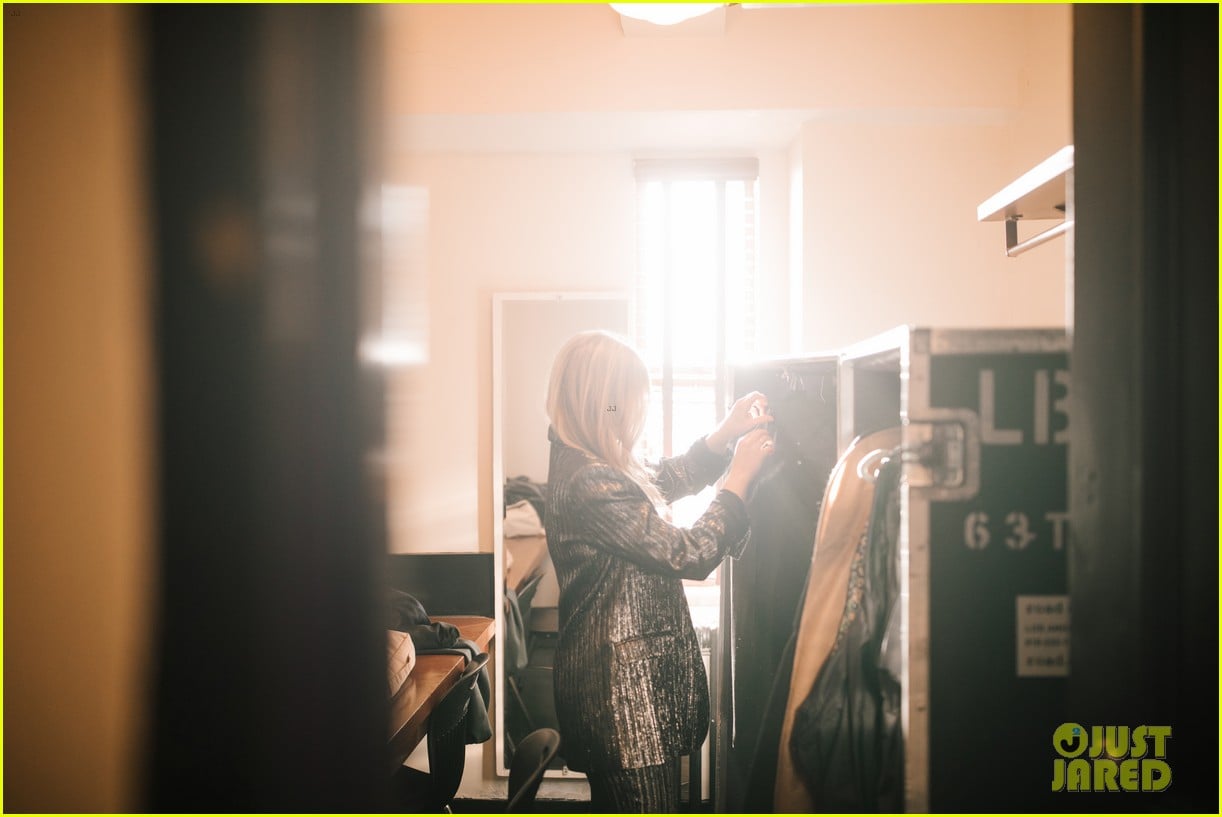 Full Sized Photo of bryn elliott why dont we tour diary 02 Brynn Elliott Goes Behindthe