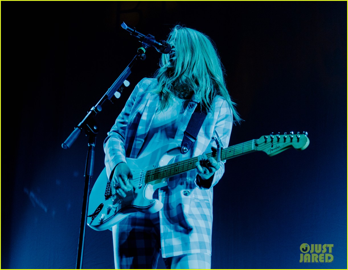 Brynn Elliott Goes BehindtheScenes on Tour With Why Don't We! Photo 1227270 Photo Gallery