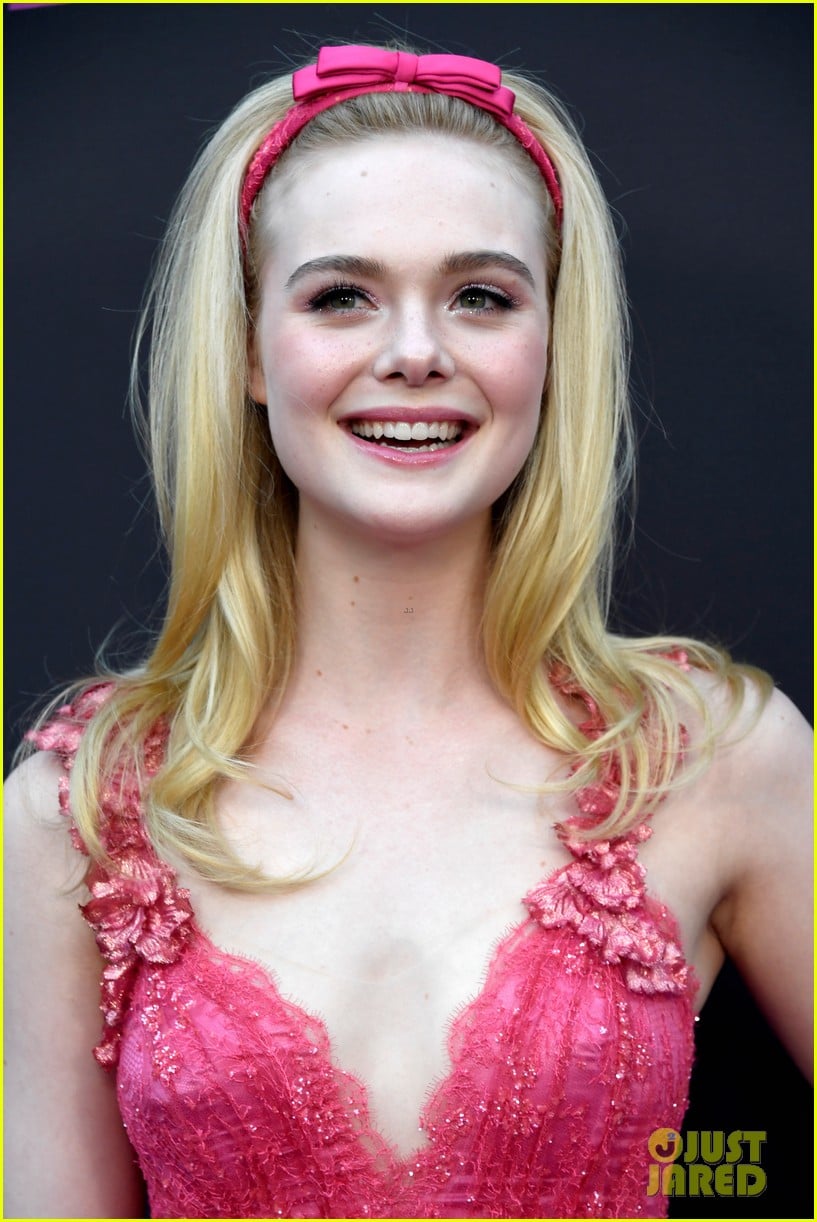 Elle Fanning Fake