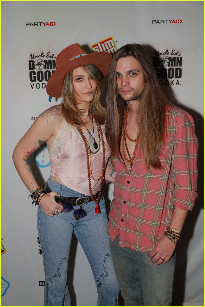 Full Sized Photo of paris jackson bella thorne flaunt party coachella