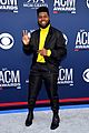 khalid joins kane brown at acm awards 06