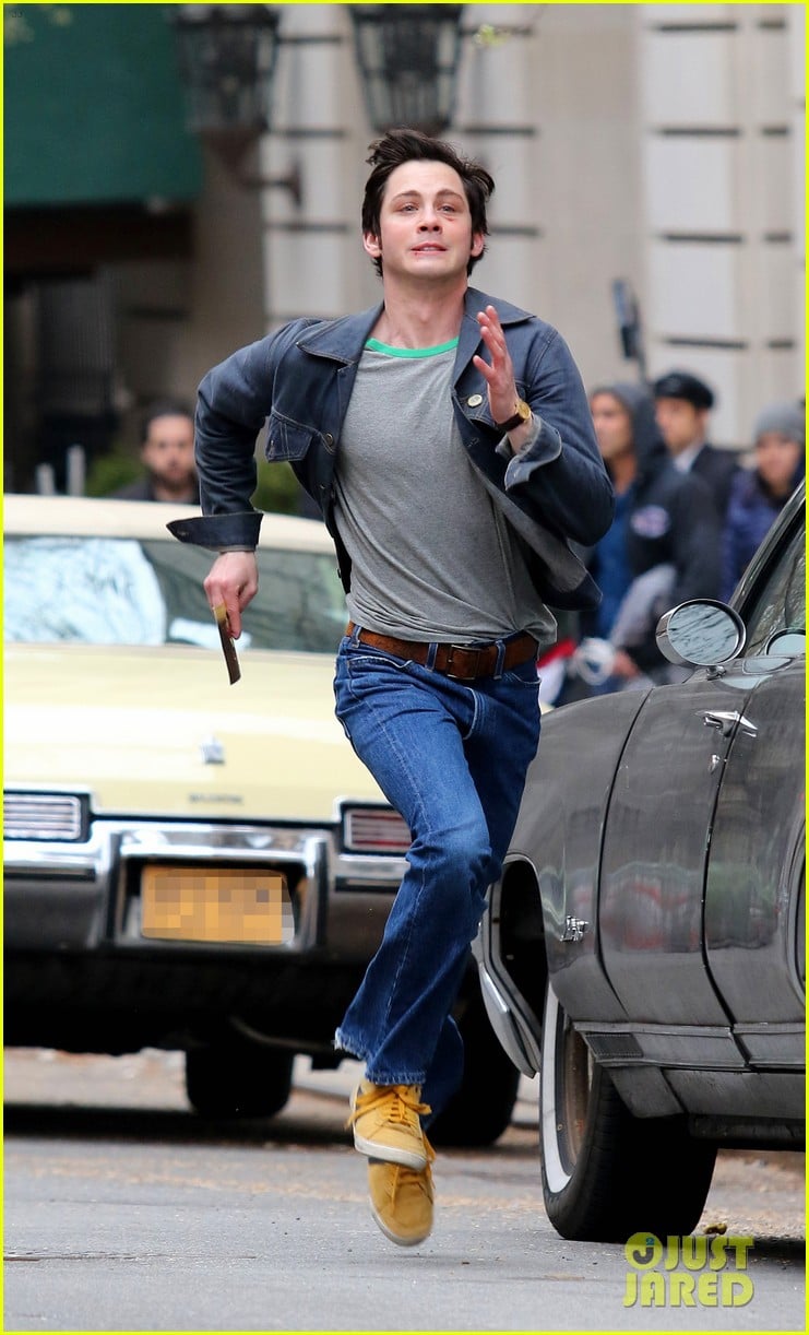 logan lerman runs frantically while filming amazons the hunt 01