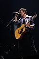 shawn mendes portugal performance concert pics 03