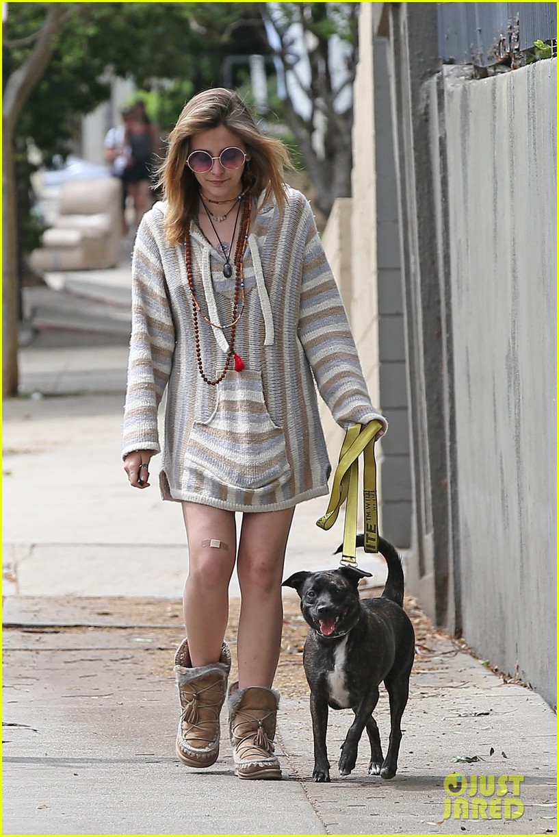 Full Sized Photo of paris jackson gabriel glenn dogs walk la 02 | Paris