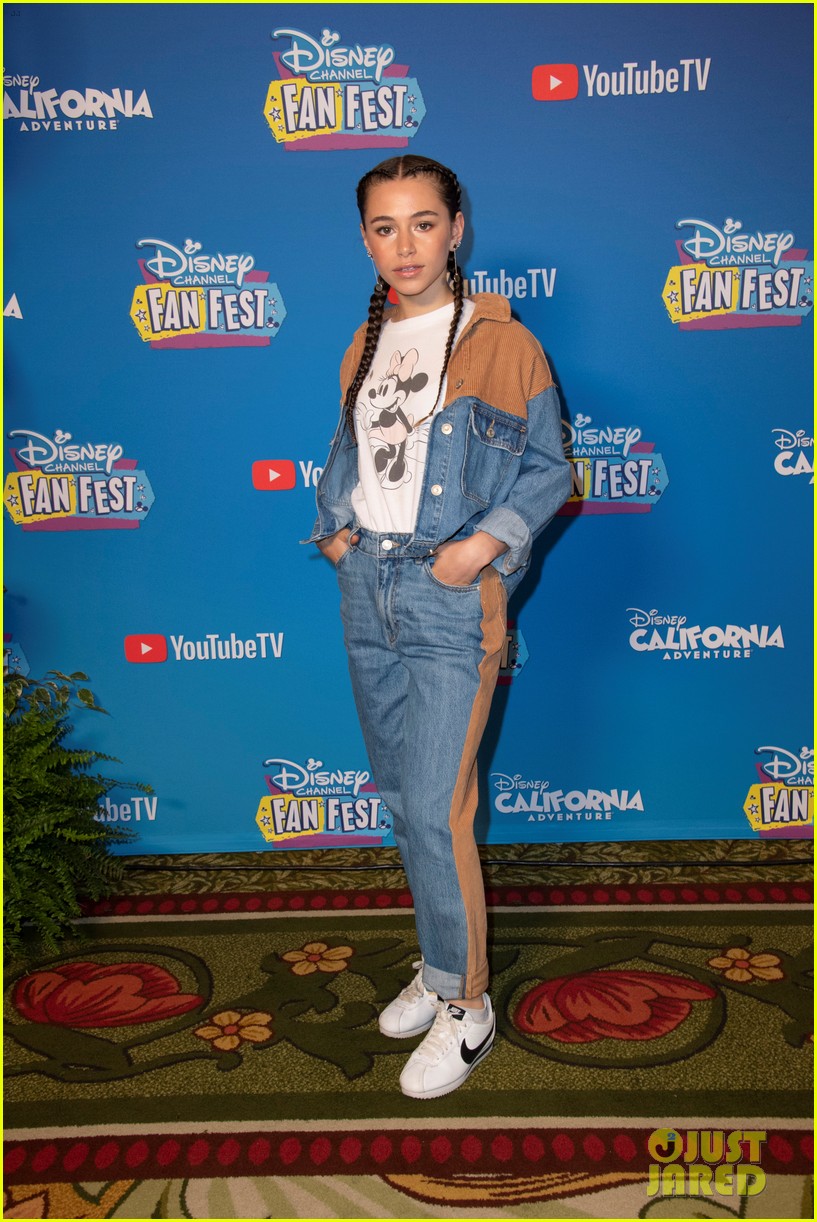 Navia Robinson & Sky Katz Bring 'Raven's Home' to Disney Channel Fan