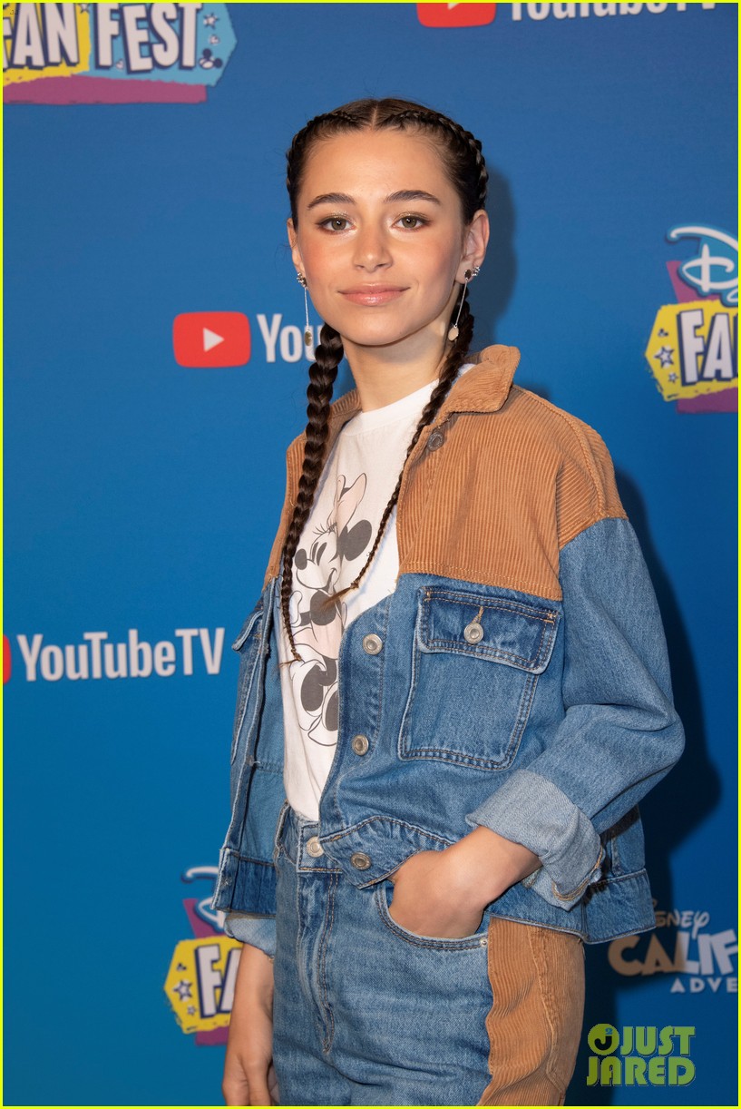 Full Sized Photo of ravens home cast disney channel fan fest 29 Navia