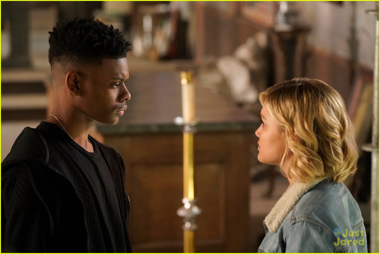 Tandy Leans On Tyrone For Support On 'Marvel's Cloak & Dagger' Tonight ...