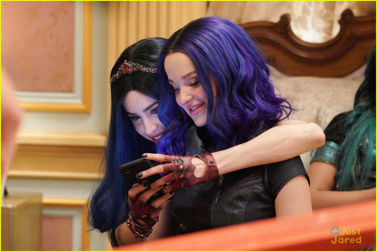 Sofia Carson says emotional goodbye to 'Descendants' franchise