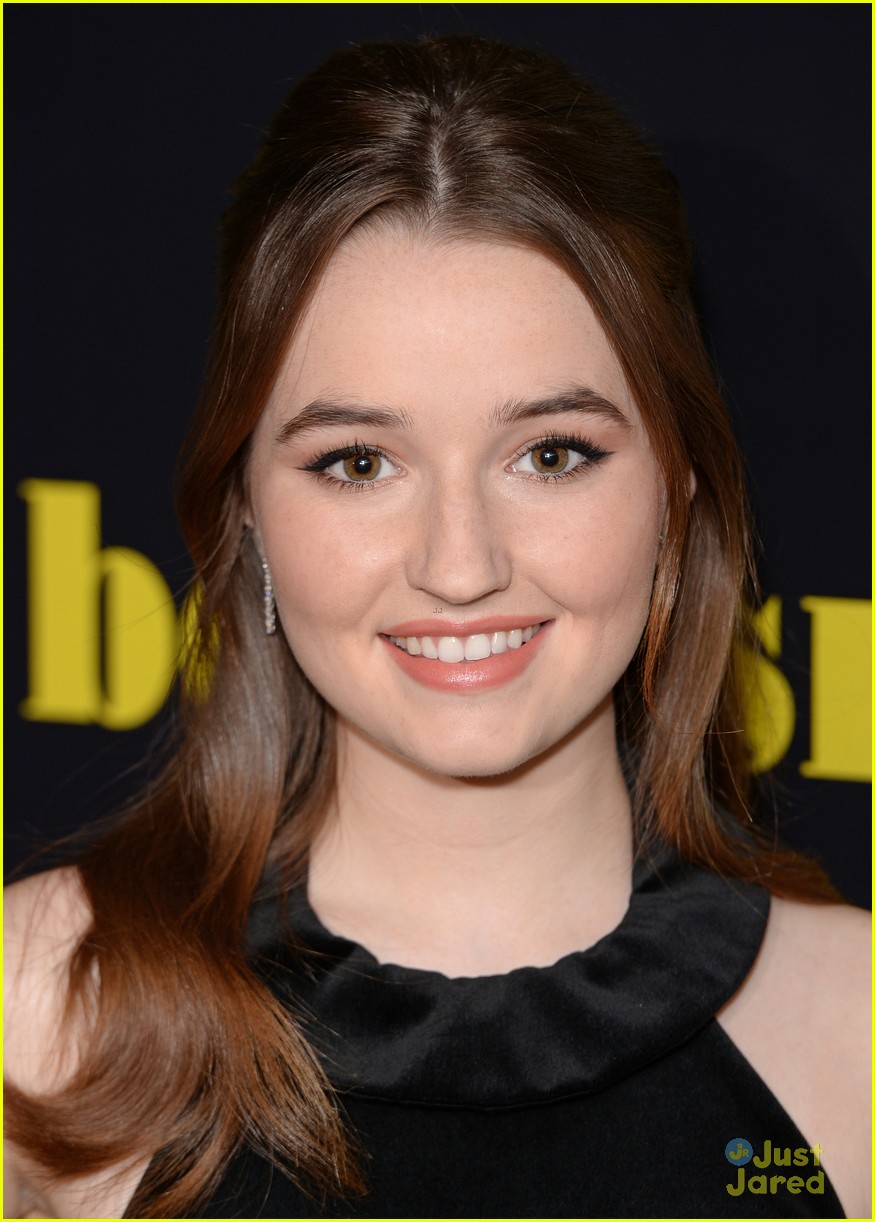 Kaitlyn Dever Premieres New Movie 'Booksmart' in London With Beanie