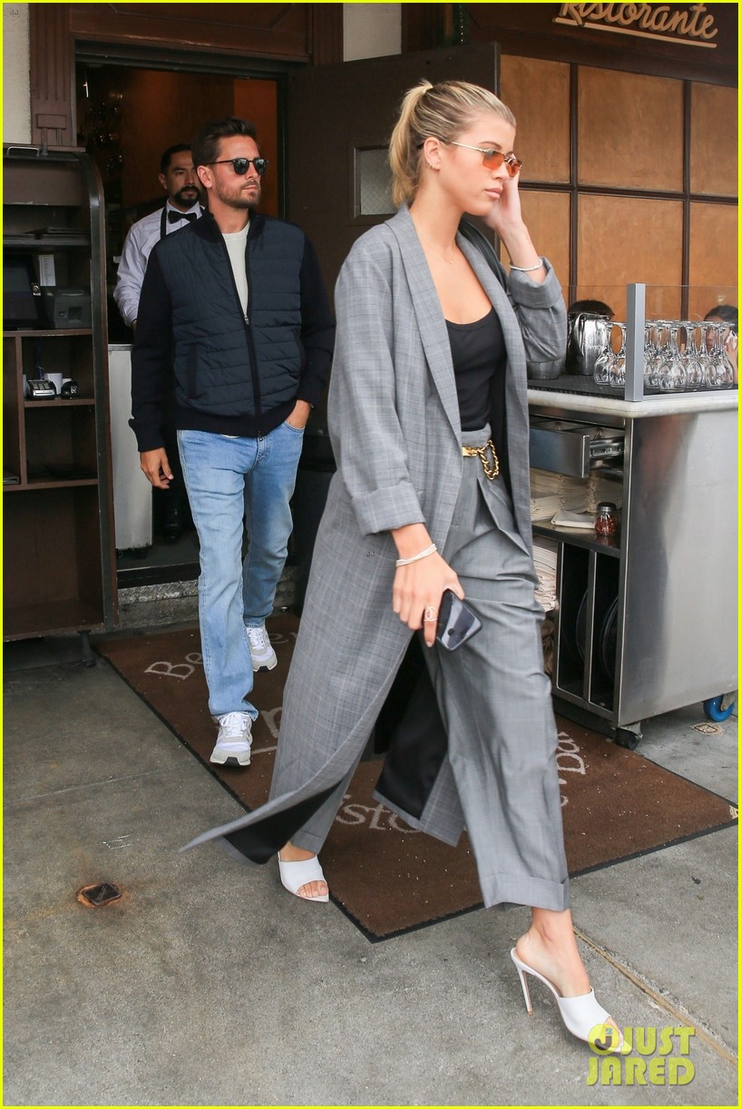 Sofia Richie Cuts Sophisticated Figure While Shopping With Scott