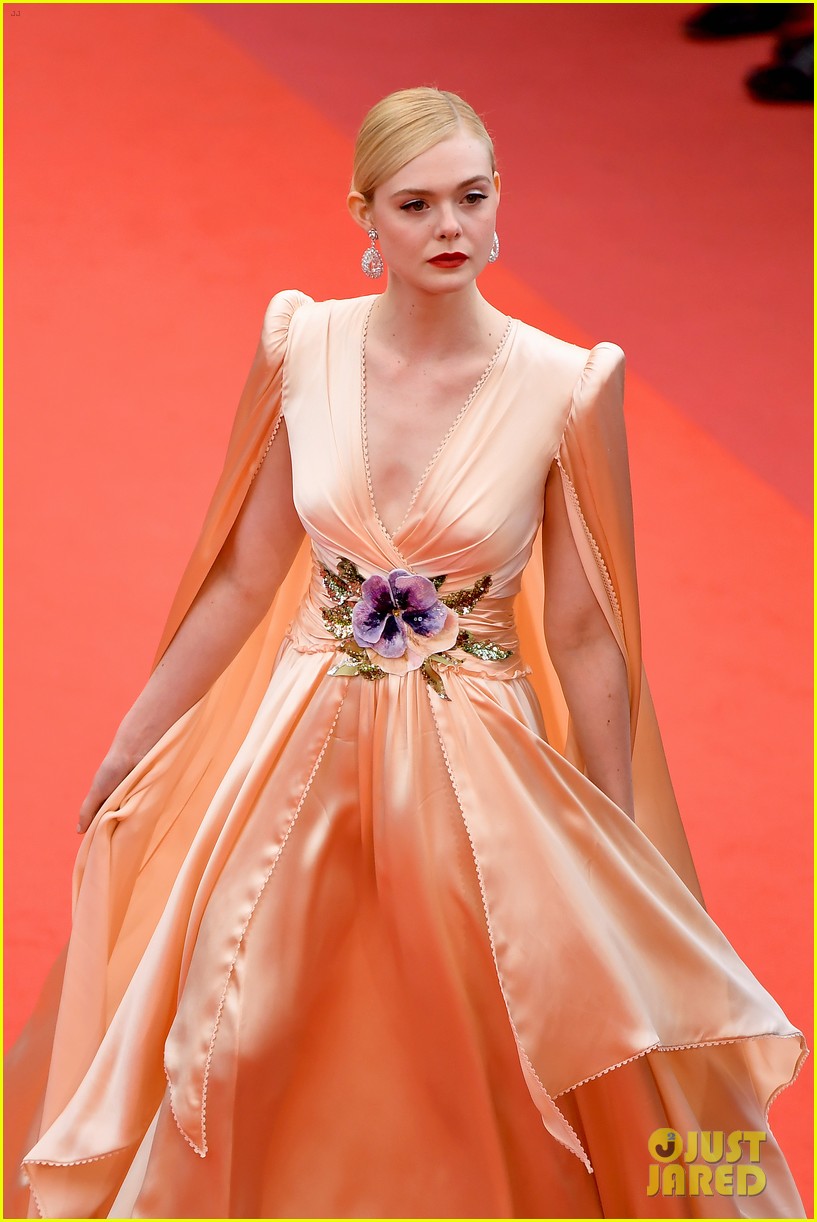 Full Sized Photo of elle fanning cannes opening ceremony gucci gown 22 ...