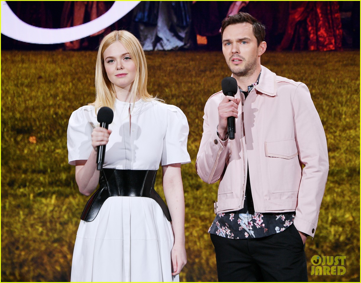 elle fanning nicholas hoult bring the great to hulu upfronts 02