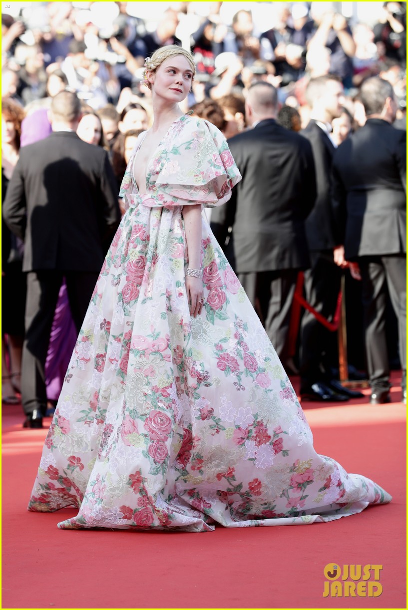 Full Sized Photo of elle fanning floral gown cannes les mis premiere 01