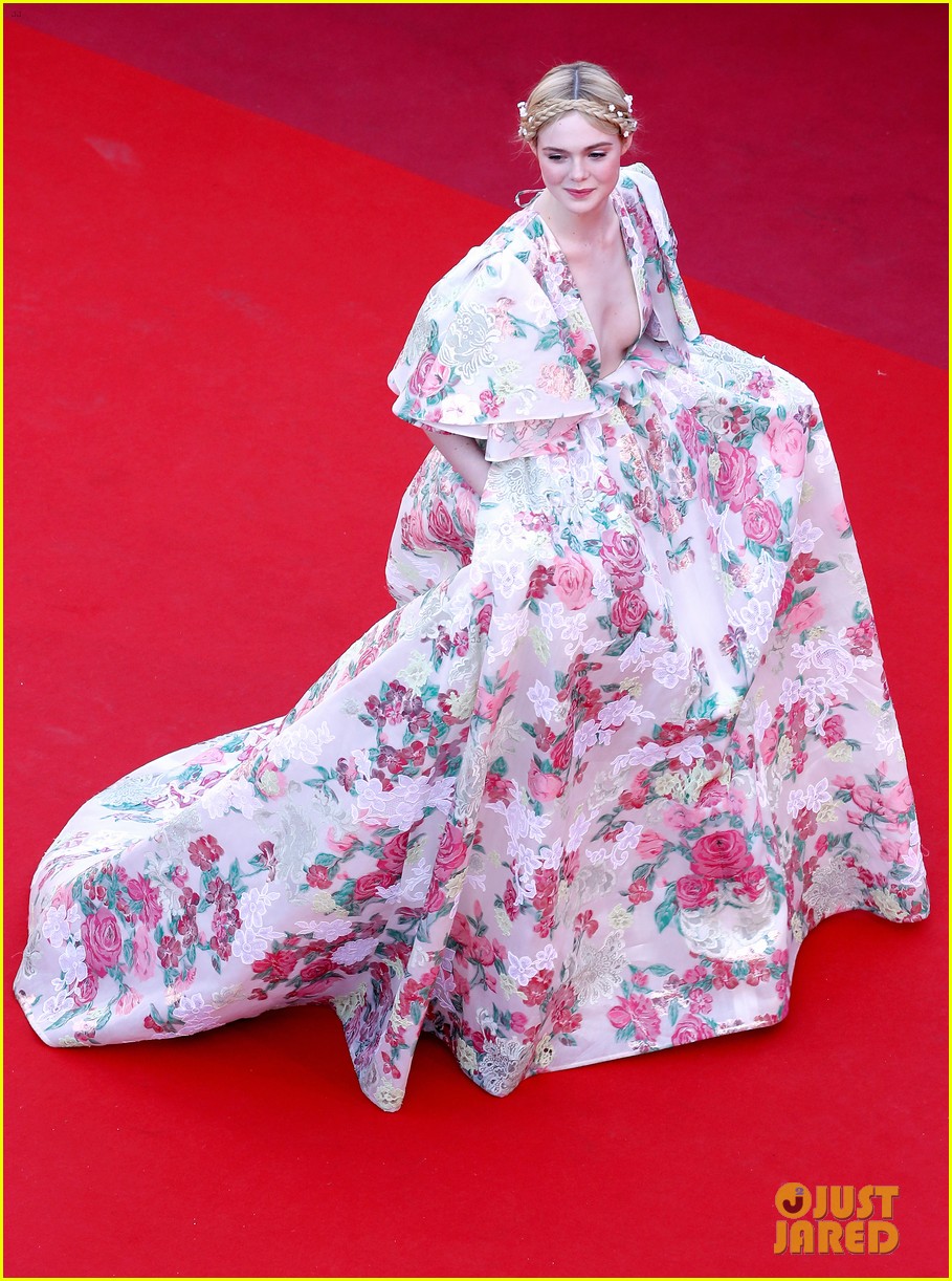 Full Sized Photo of elle fanning floral gown cannes les mis premiere 04 ...