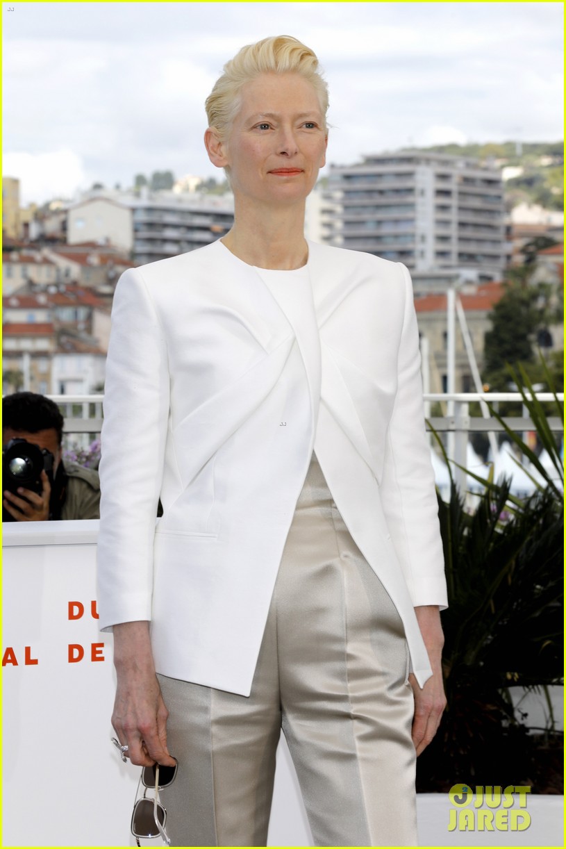 selena gomez joins the dead dont die cast at cannes photo call 30