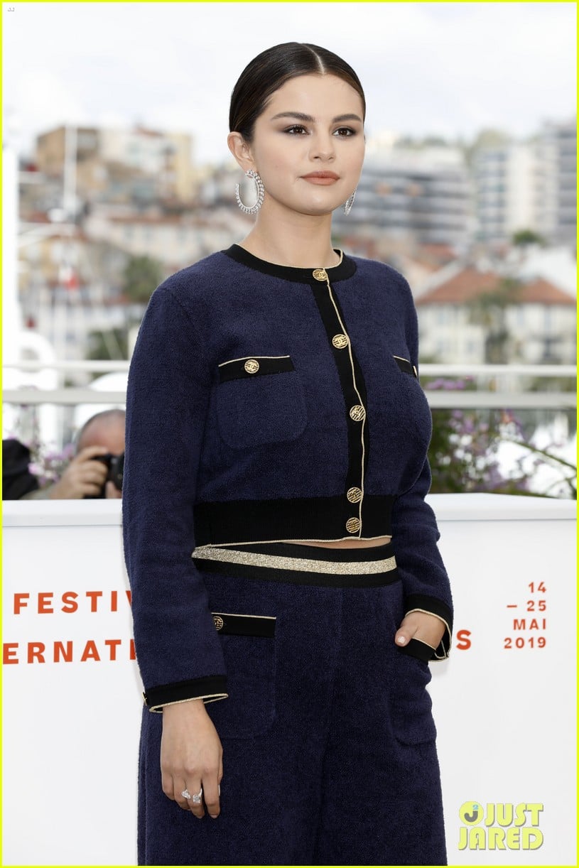 selena gomez joins the dead dont die cast at cannes photo call 34