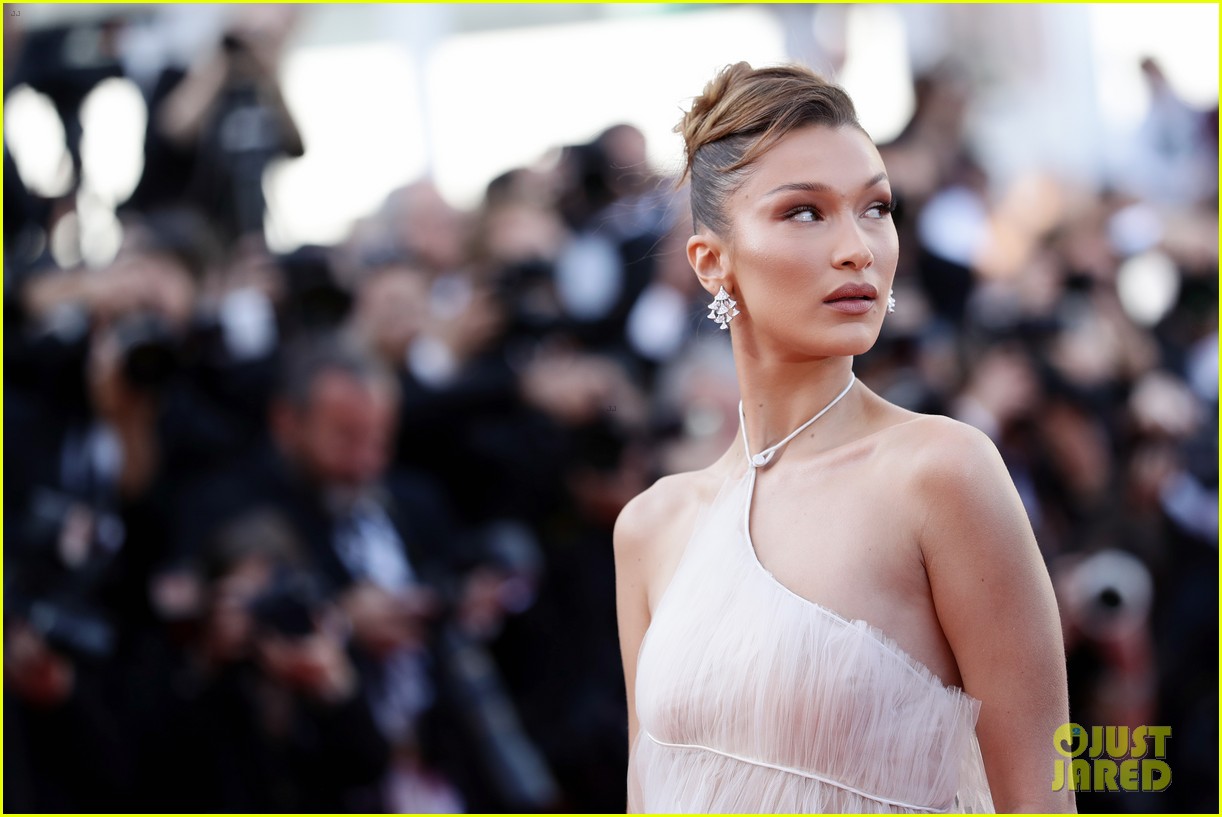 Bella Hadid Has a Wow Moment on Cannes Red Carpet! | Photo 1236057