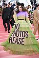 hailee steinfeld photos skirt met gala 03