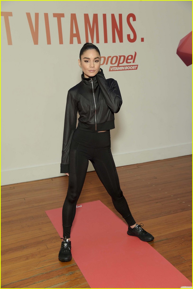 Full Sized Photo of vanessa hudgens shares her menu in a typical day 08