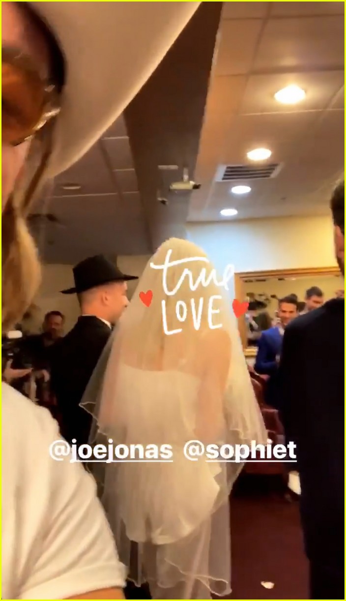 joe jonas sophie turner wedding 04