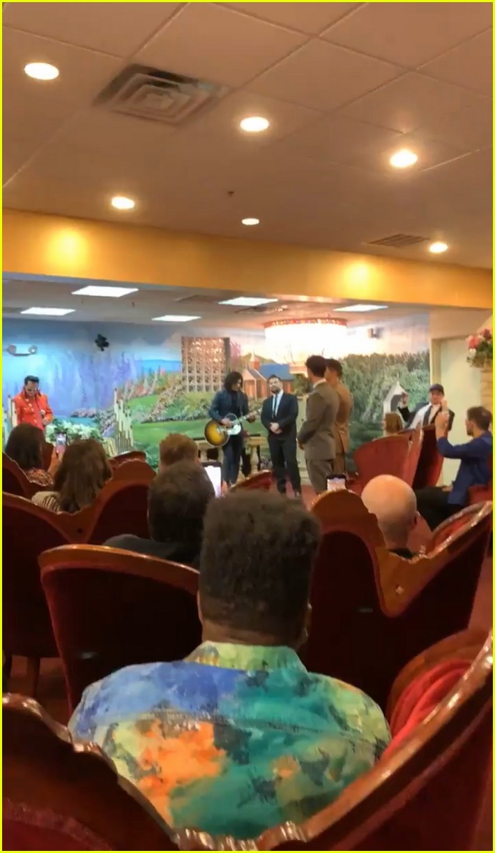 joe jonas sophie turner wedding 08