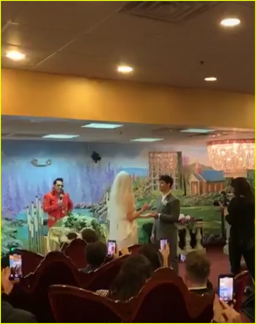 joe jonas sophie turner wedding 14