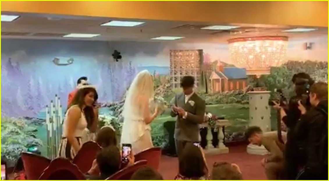 joe jonas sophie turner wedding 15