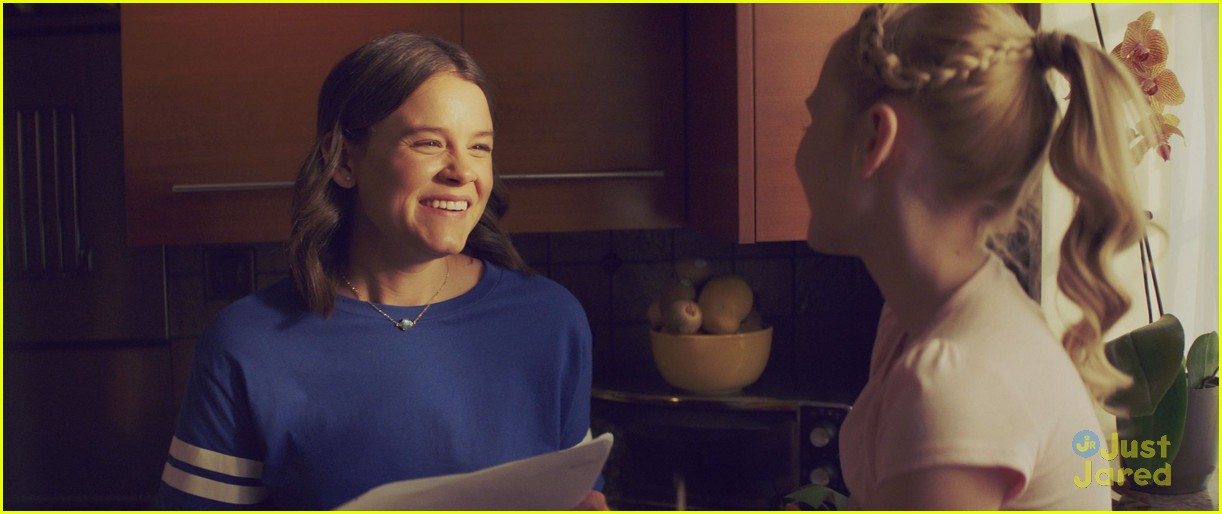 kj apa kisses cole kiss tell video maia mitchell 04.