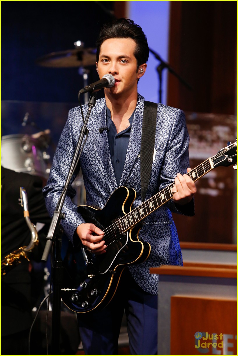 Laine Hardy Brings A Flame To Jimmy Kimmel Live Watch His Performance Here Photo 1239260 Laine Hardy Pictures Just Jared Jr